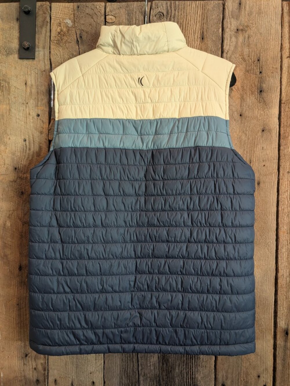 Vest - Picture 2 of 3